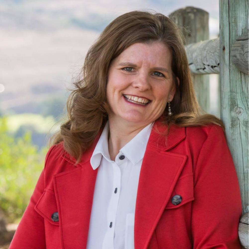 Meet your Posher, Julie
